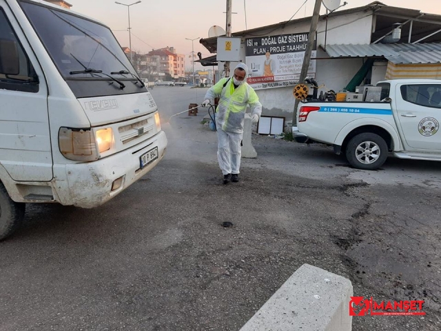 İVRİNDİ’DE HER YER DEZENFEKTE EDİLİYOR