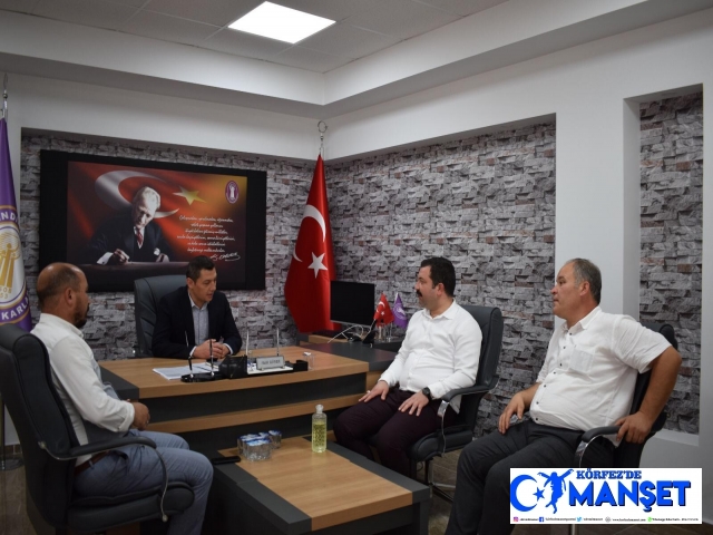 MHP yönetimi, Sındırgı'da temaslarda bulundu