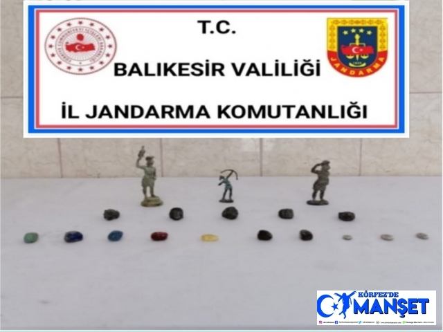 Tarihi eser kaçakçısını jandarma yakaladı