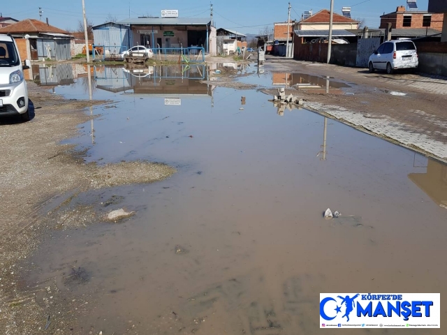 Altıeylül kırsalda yol çalışmalarına devam ediyor