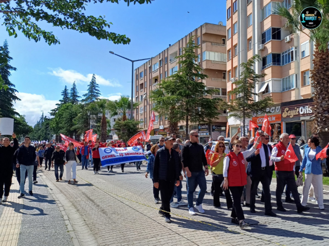 EDREMİT'TE 1 MAYIS COŞKUYLA KUTLANDI