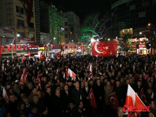 IRKÇI YUNAN VEKİLE EDREMİT’TEN TOKAT GİBİ PROTESTO