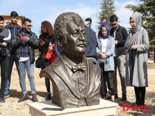 MÜSLÜM GÜRSES'İN İSMİ ŞÜKRAN KÖYÜ'NDE DİKİLEN ÇINAR VE BÜSTÜYLE YAŞATILACAK