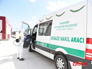 Ambulanslar her vaka sonrasında BAKOM’da dezenfekte ediliyor