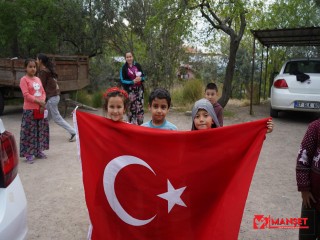 AYVALIK BELEDİYESİNDEN SÜRPRİZ 23 NİSAN KUTLAMASI