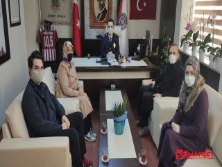 Kur'an Kursu Öğreticileri'nden Emniyet'e 250 adet maske