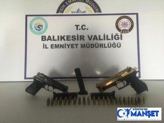 Balıkesir'de polis 6 silah ele geçirdi