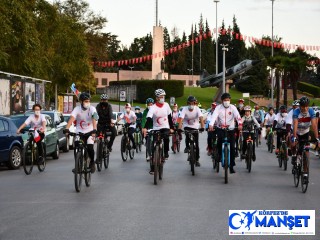 Balıkesir'de "Cumhuriyet Bisiklet Turu" düzenlendi