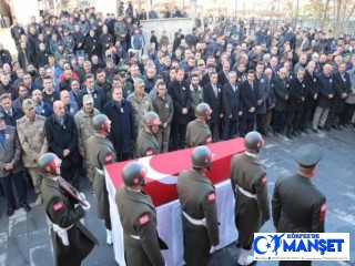 Şehit Topçu Uzman Çavuş Korkmaz, memleketin'de Toprağa Verildi