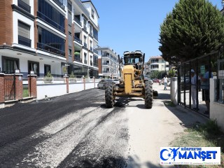 Edremit’te yollar asfaltla yenileniyor