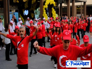 100. YILDA ALTIEYLÜL BELEDİYESİ’NDEN DOLU DOLU ETKİNLİK